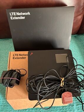 LTE Network Extender - Black